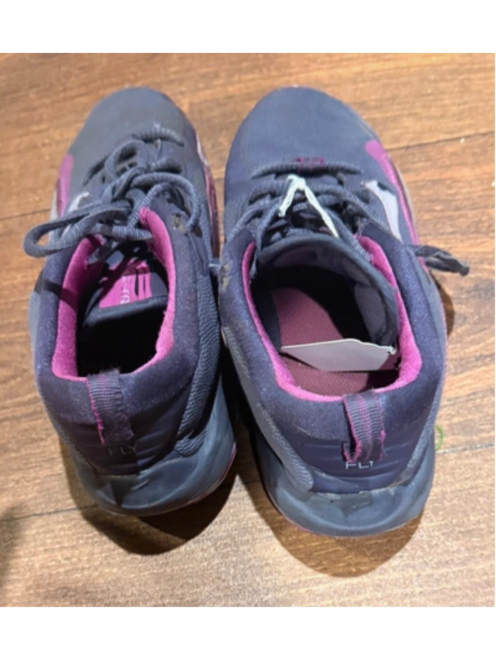 Girls Nike Sneakers Size 5 Big Girl Purple and Pink - Picture 3 of 6